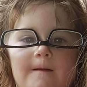 Meet your Posher, Izzy